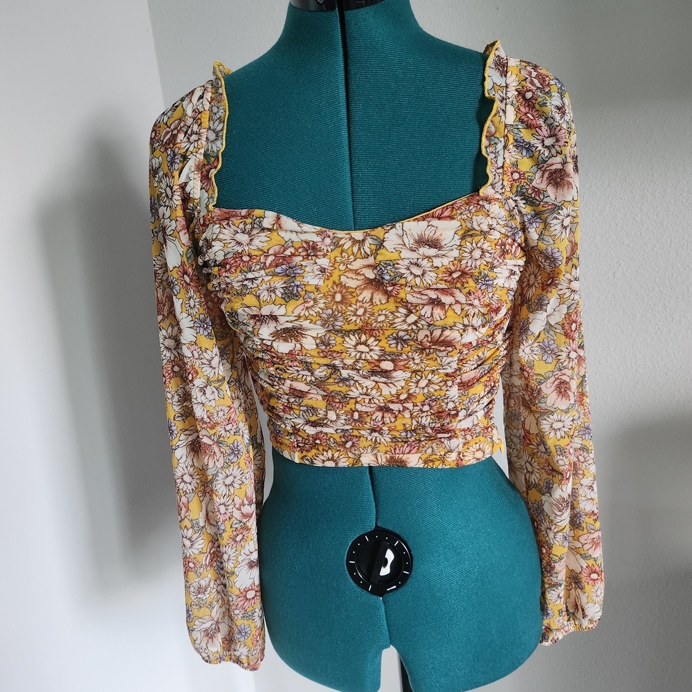 Forever 21 Smocked Crop Top Off Shoulder Long Sleeve Yellow Floral Sz Small BOHO